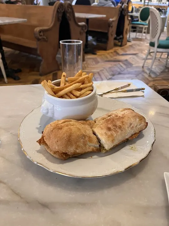 Pesto Sandwich